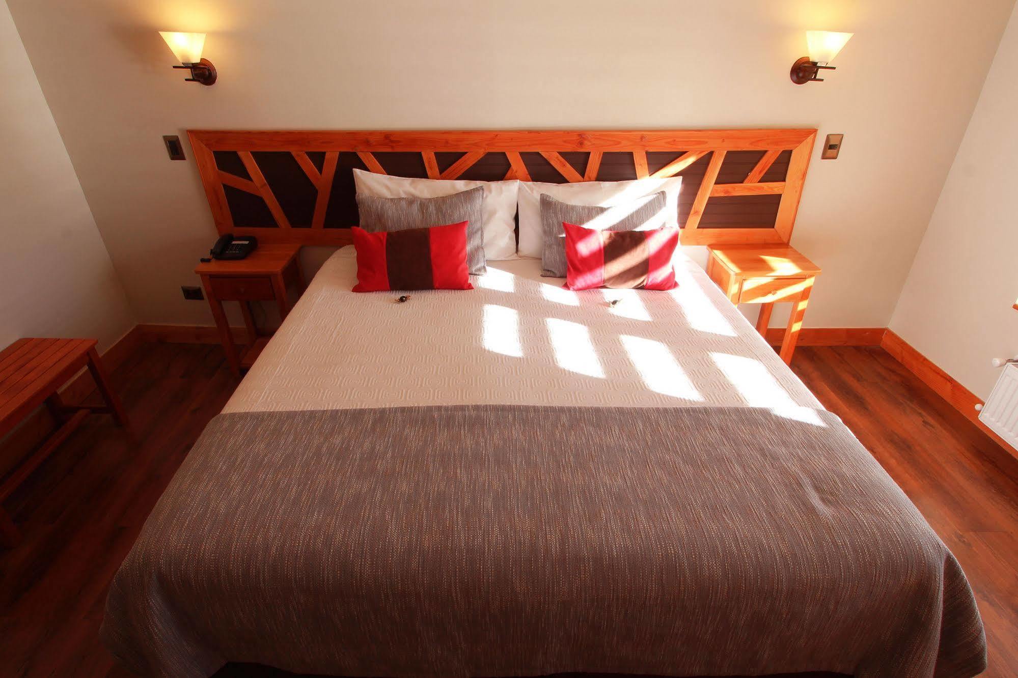 Hotel Lodge Las Cascadas Puerto Clocker Екстер'єр фото