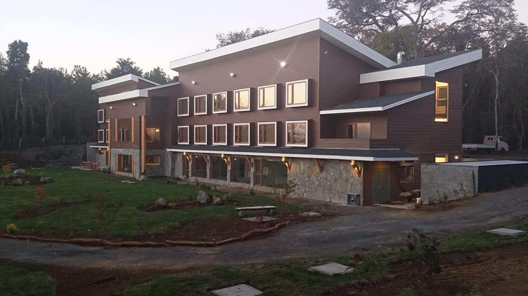 Hotel Lodge Las Cascadas Puerto Clocker Екстер'єр фото